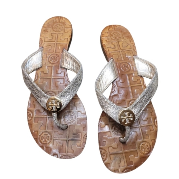 Tory Burch Thora Sparkle Metallic Silver Flat Thong Sandal Size 6 - Picture 1 of 8